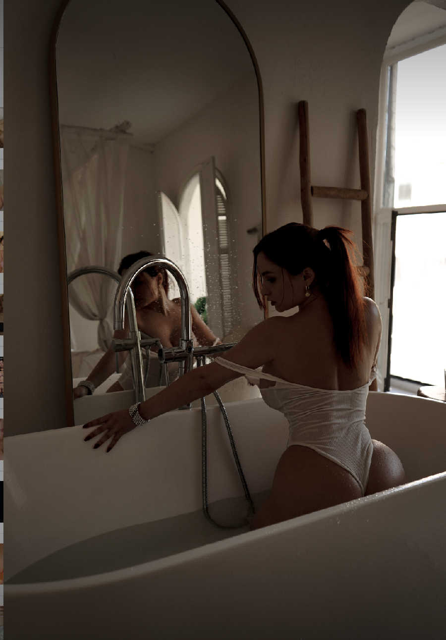 A playful frame from Miranda Faith nude — online in Omaha