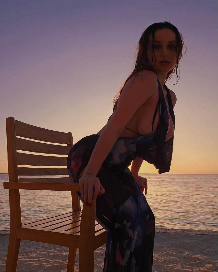 Sexy girl Miranda Faith nude in Omaha