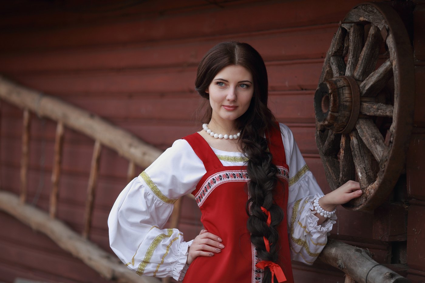 Girls in Slavic costumes in Omaha
