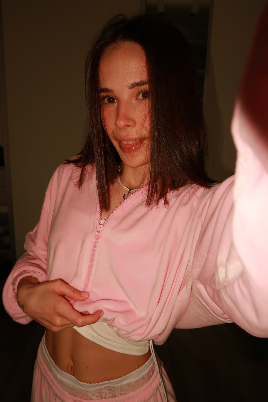 Tina brings the glow — live moments in Omaha